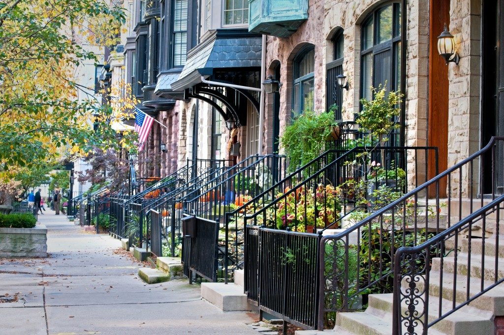 residential street in the city of Chicago