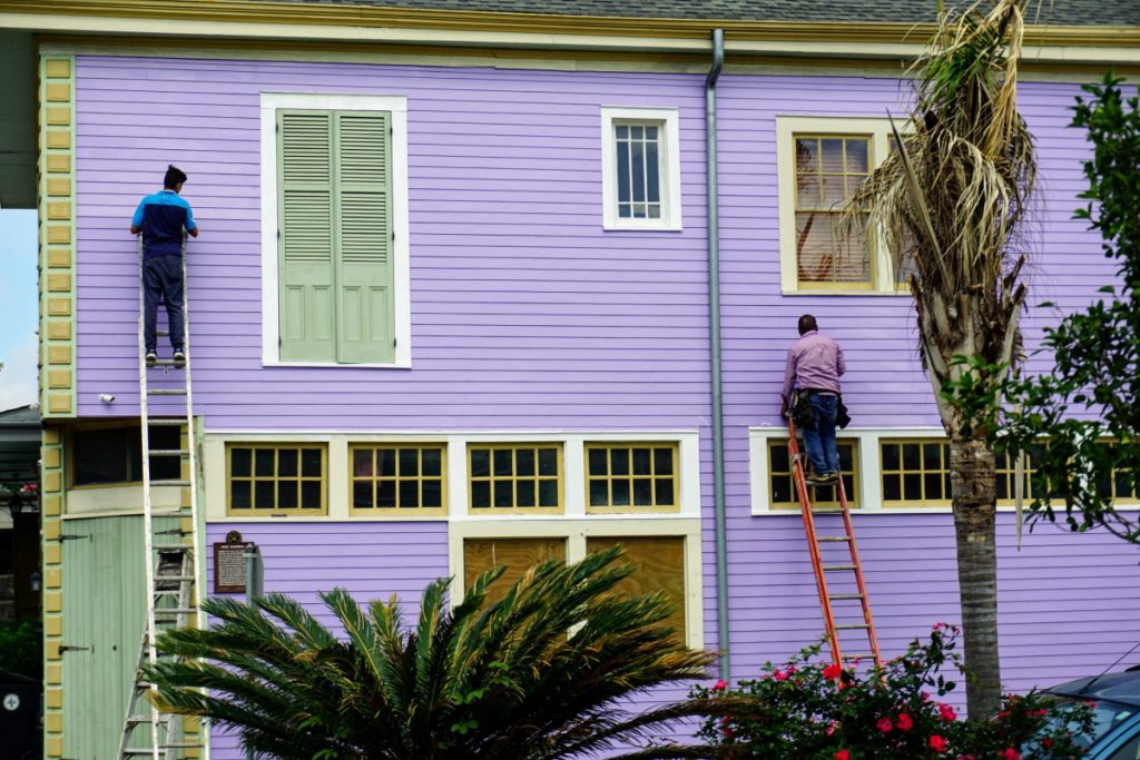 painting house